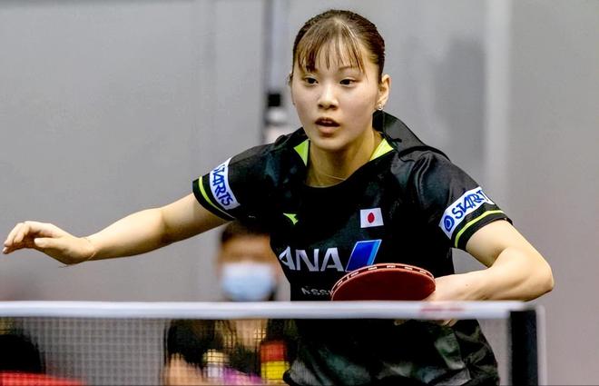 凭借其在费 凭借其在费