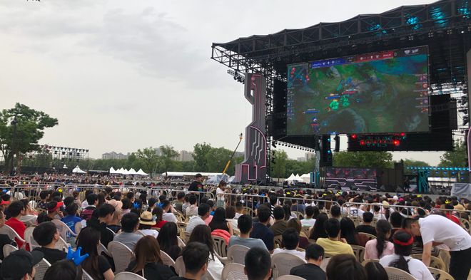 以魔术为例 以魔术为例